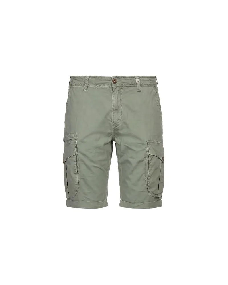 MYTHS HOSEN & RÖCKE - Shorts & Bermudashortsauf YOOX.COM Militärgrün