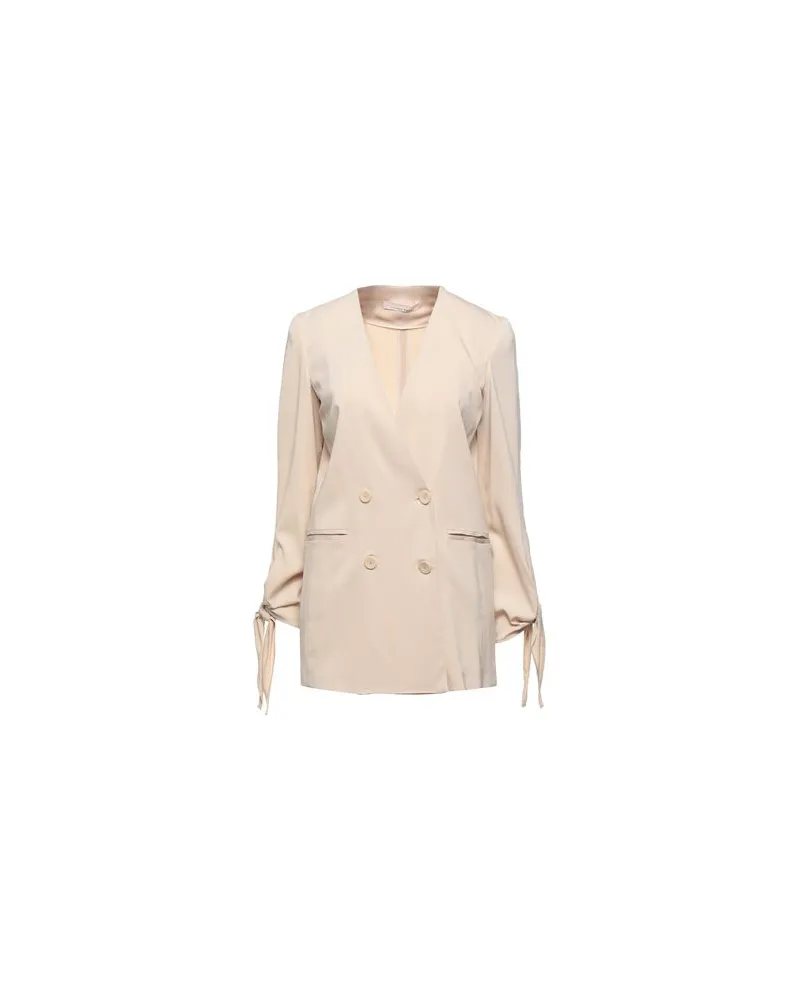 Liviana Conti ANZÜGE und CO-ORDS - Blazersauf YOOX.COM Beige