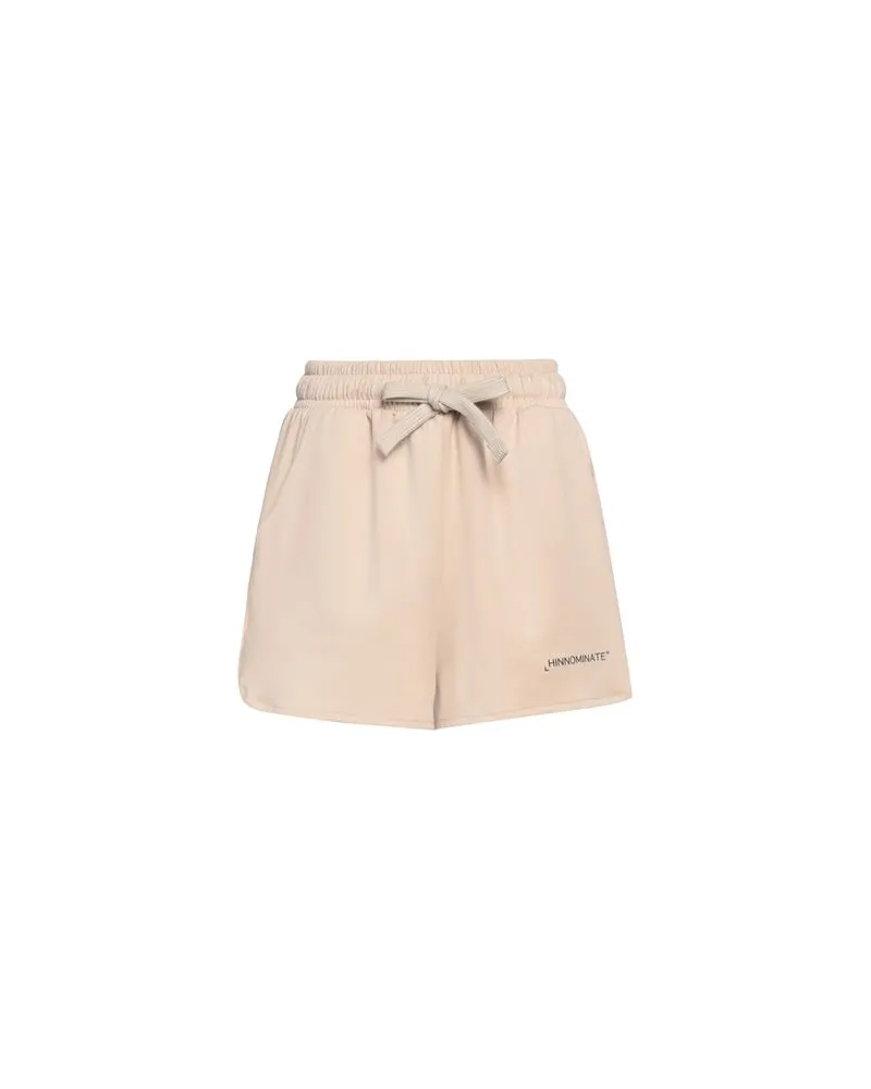 HINNOMINATE HOSEN & RÖCKE - Shorts & Bermudashortsauf YOOX.COM Beige