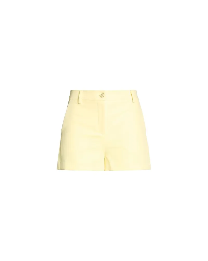 Blumarine HOSEN & RÖCKE - Shorts & Bermudashortsauf YOOX.COM Gelb