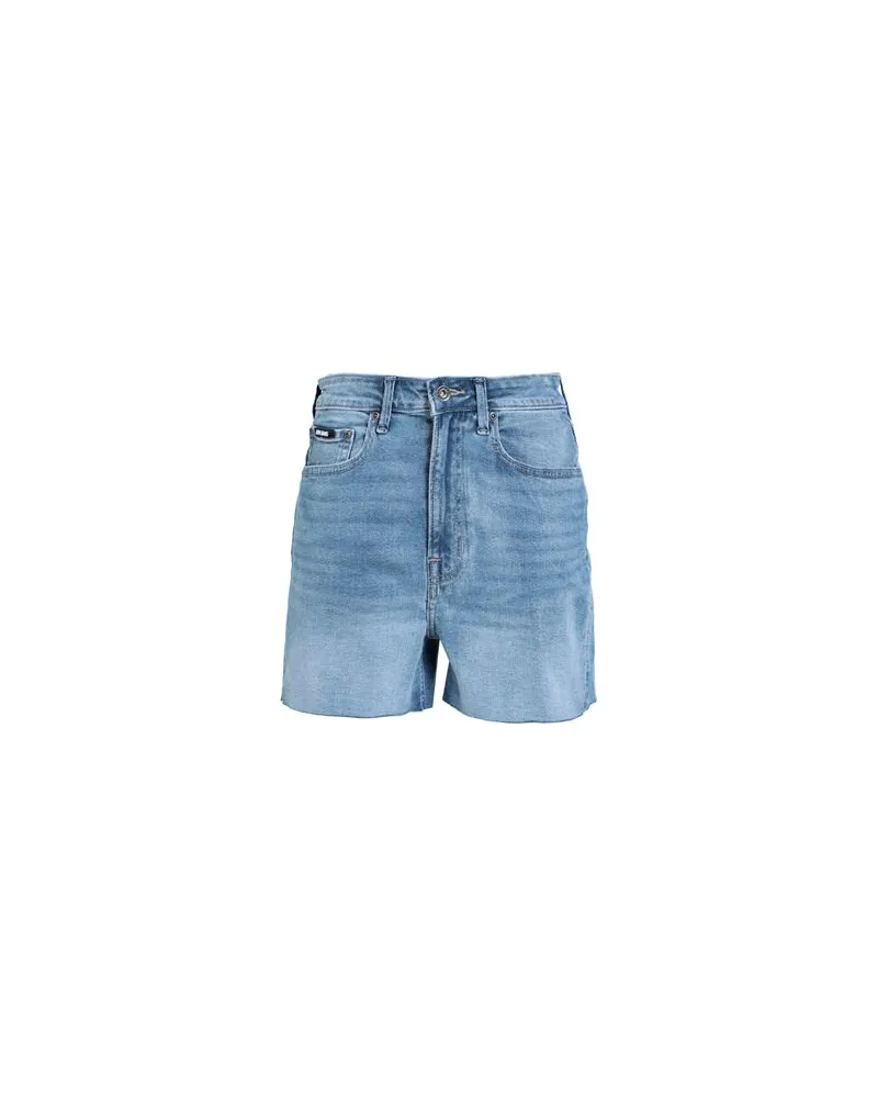 DKNY HOSEN & RÖCKE - Jeansshortsauf YOOX.COM Blau