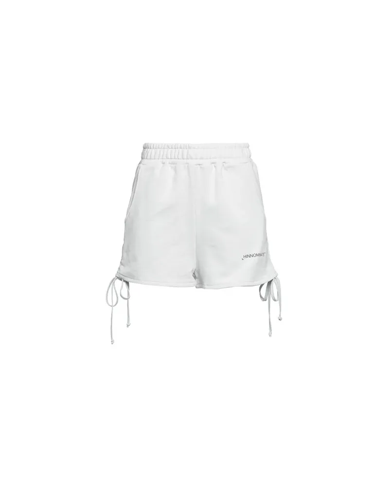 HINNOMINATE HOSEN & RÖCKE - Shorts & Bermudashortsauf YOOX.COM Hellgrau
