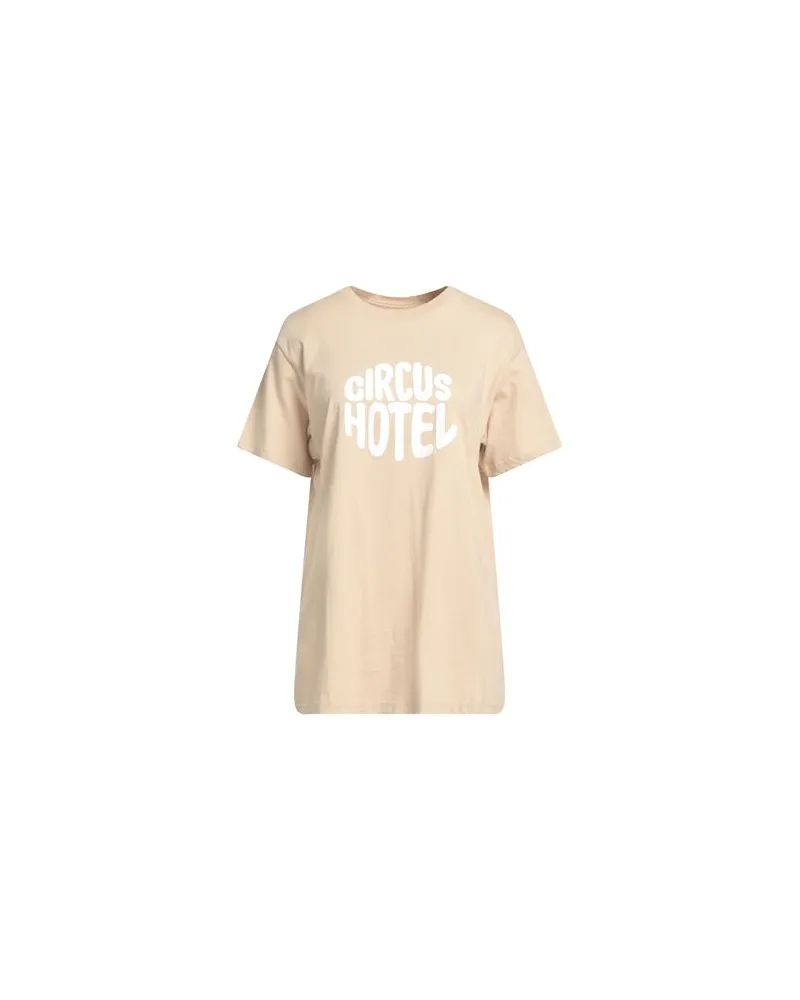 Circus Hotel TOPS - T-shirtsauf YOOX.COM Sand