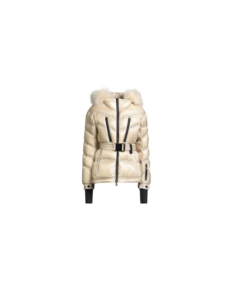 Moncler JACKEN & MÄNTEL - Pufferjacken & Daunenjackenauf YOOX.COM Beige