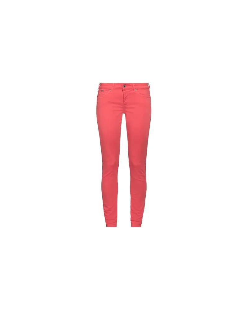 Pepe Jeans HOSEN & RÖCKE - Jeanshosenauf YOOX.COM Tomatenrot
