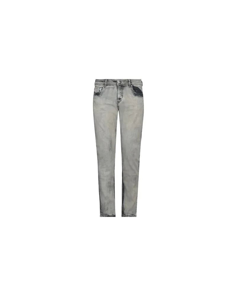 Diesel HOSEN & RÖCKE - Jeanshosenauf YOOX.COM Grau