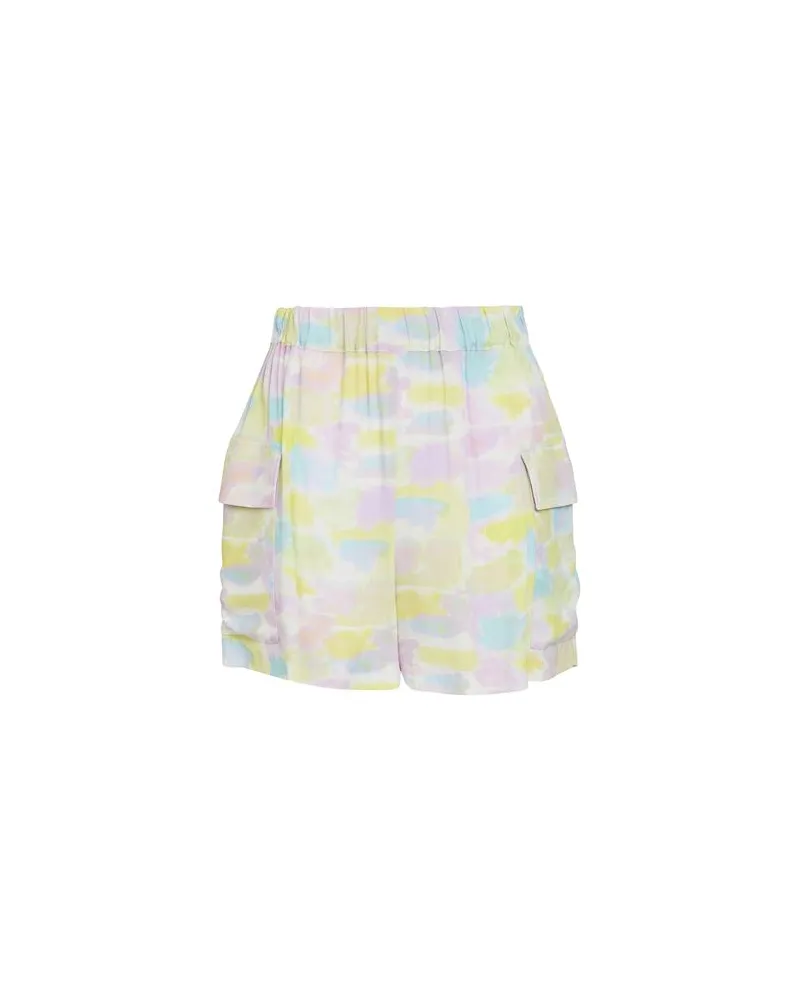 Suoli HOSEN & RÖCKE - Shorts & Bermudashortsauf YOOX.COM Pastellgelb