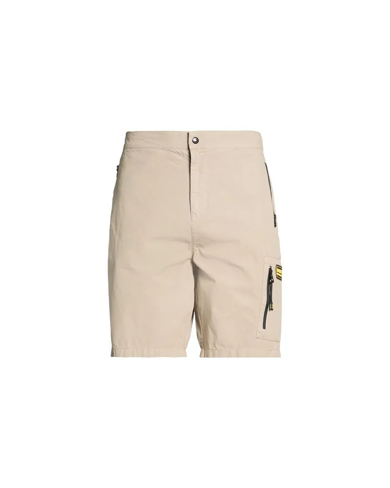 Barbour INTERNATIONAL - HOSEN & RÖCKE - Shorts & Bermudashortsauf YOOX.COM Khaki