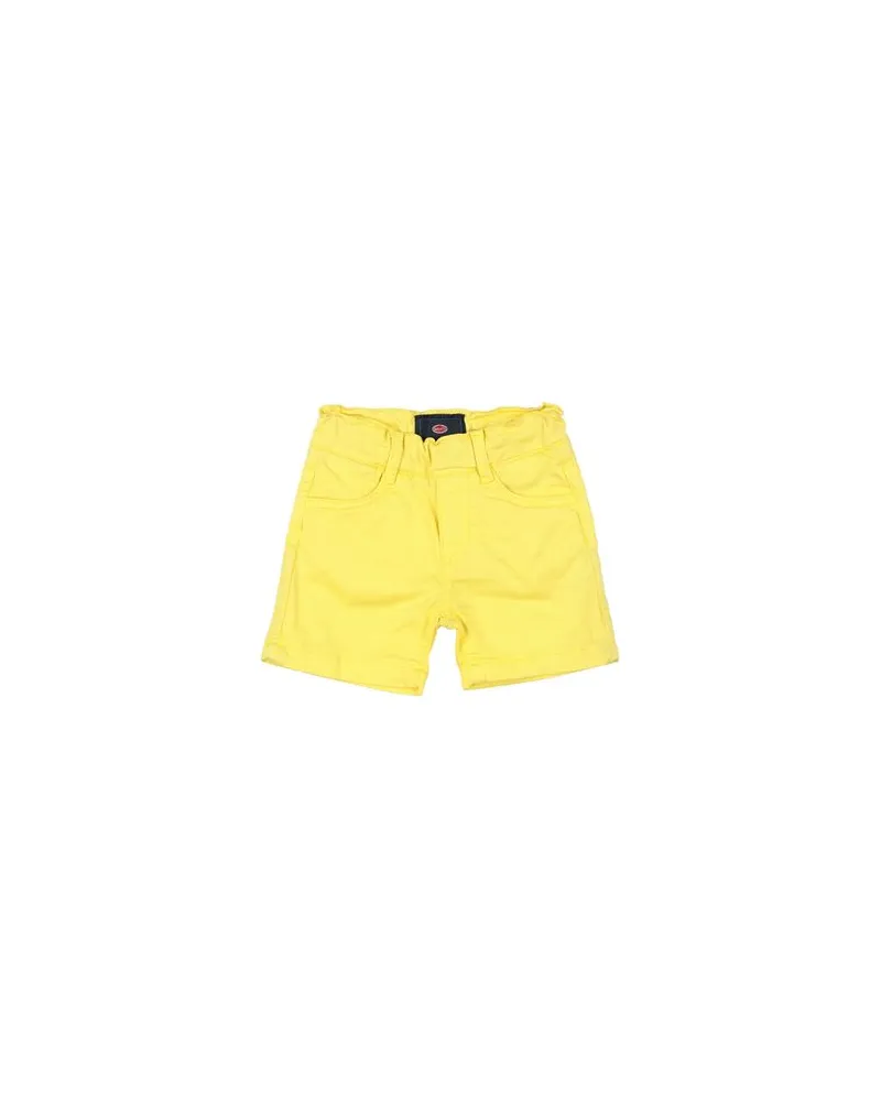 Bugatti HOSEN & RÖCKE - Shorts & Bermudashortsauf YOOX.COM Gelb