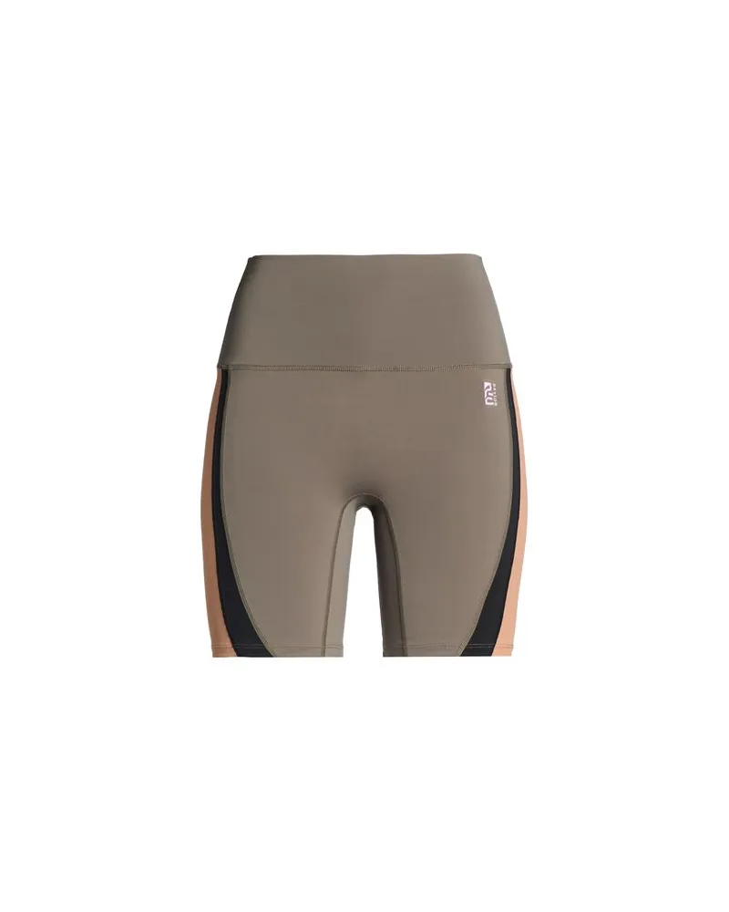 P.E. NATION HOSEN & RÖCKE - Shorts & Bermudashortsauf YOOX.COM Militärgrün