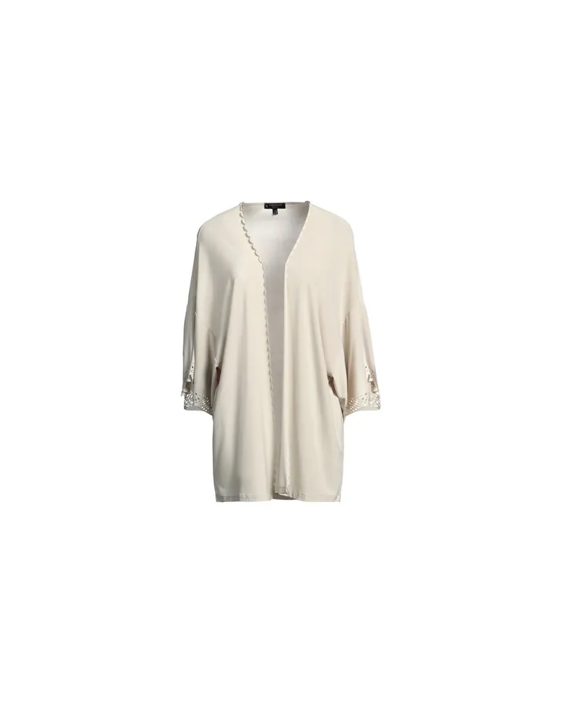 Tricot Chic STRICKWAREN - Strickjackenauf YOOX.COM Beige