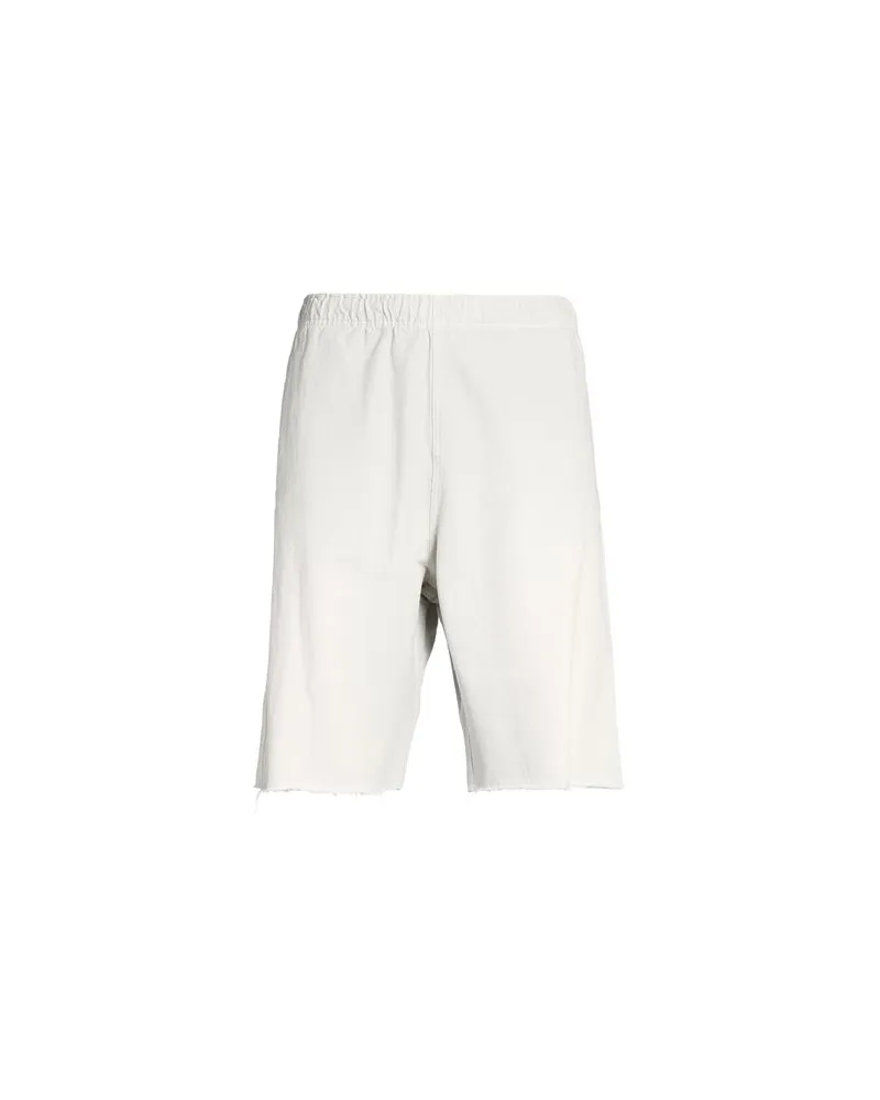Maison Margiela HOSEN & RÖCKE - Jeansshortsauf YOOX.COM Hellgrau