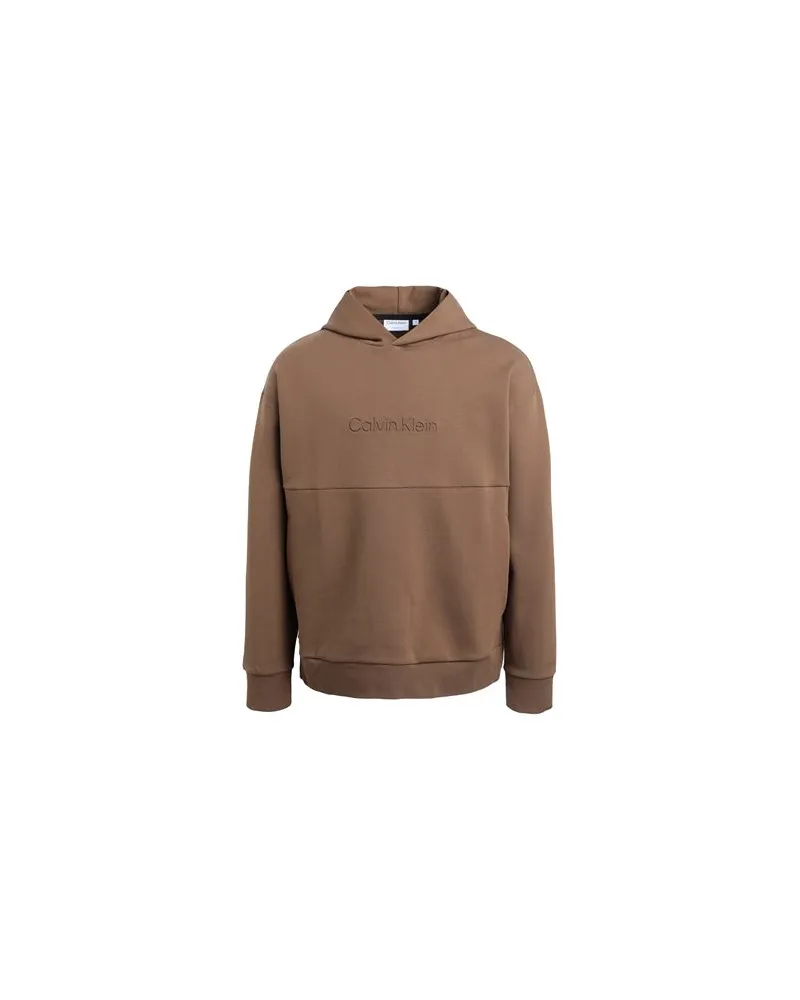 Calvin Klein COMFORT DEBOSSED LOGO HOODIE  - TOPS - Sweatshirtsauf YOOX.COM Braun