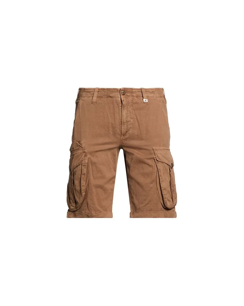 MYTHS HOSEN & RÖCKE - Shorts & Bermudashortsauf YOOX.COM Braun