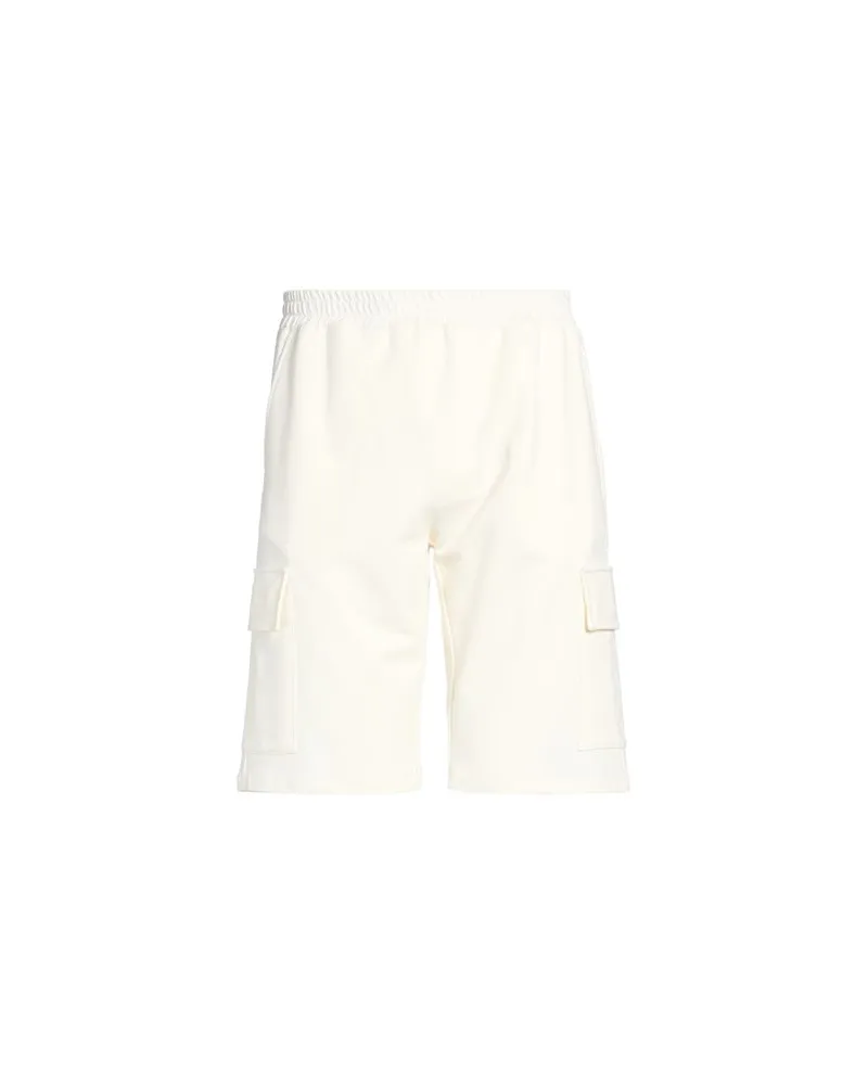 KIRED HOSEN & RÖCKE - Shorts & Bermudashortsauf YOOX.COM Weiß
