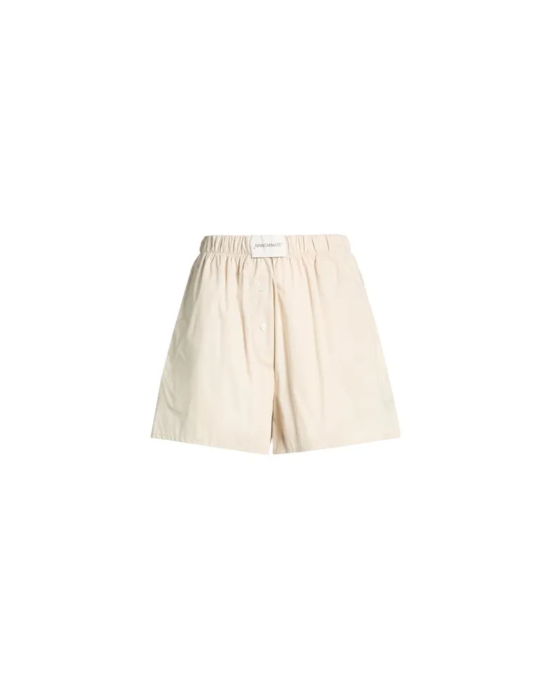HINNOMINATE HOSEN & RÖCKE - Shorts & Bermudashortsauf YOOX.COM Cremeweiß