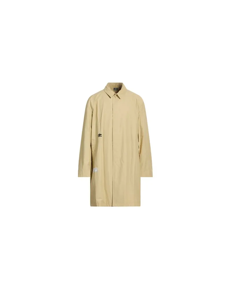 Umbro JACKEN & MÄNTEL - Jacken, Mäntel & Trenchcoatsauf YOOX.COM Sand