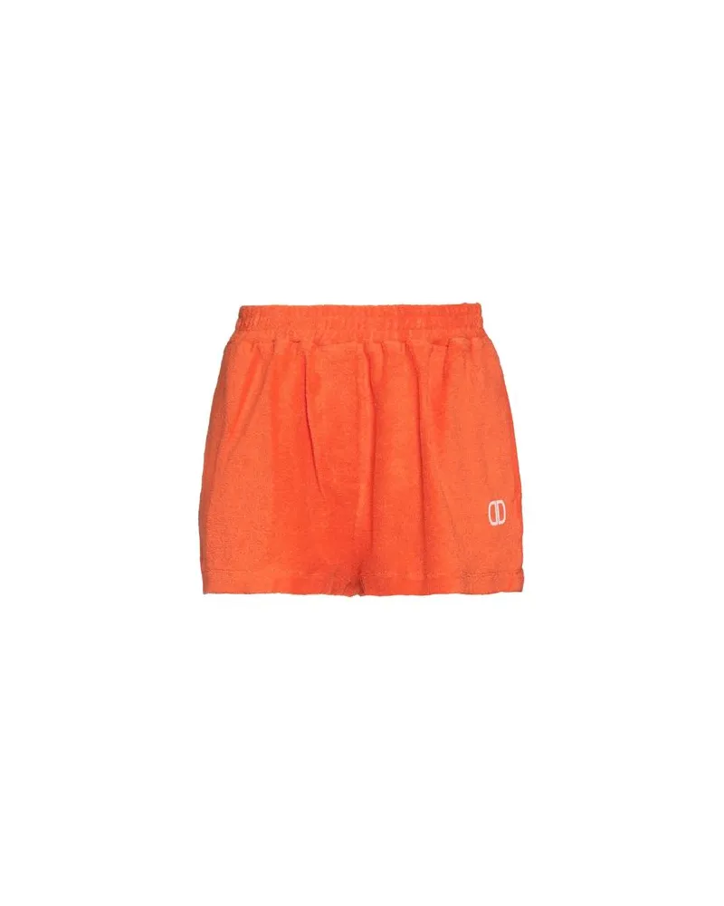 DOUUOD HOSEN & RÖCKE - Shorts & Bermudashortsauf YOOX.COM Orange