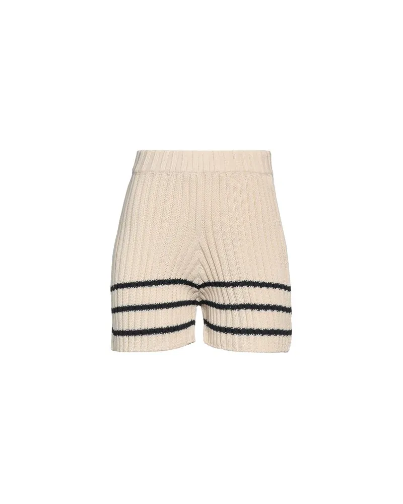 Lorena Antoniazzi HOSEN & RÖCKE - Shorts & Bermudashortsauf YOOX.COM Elfenbein