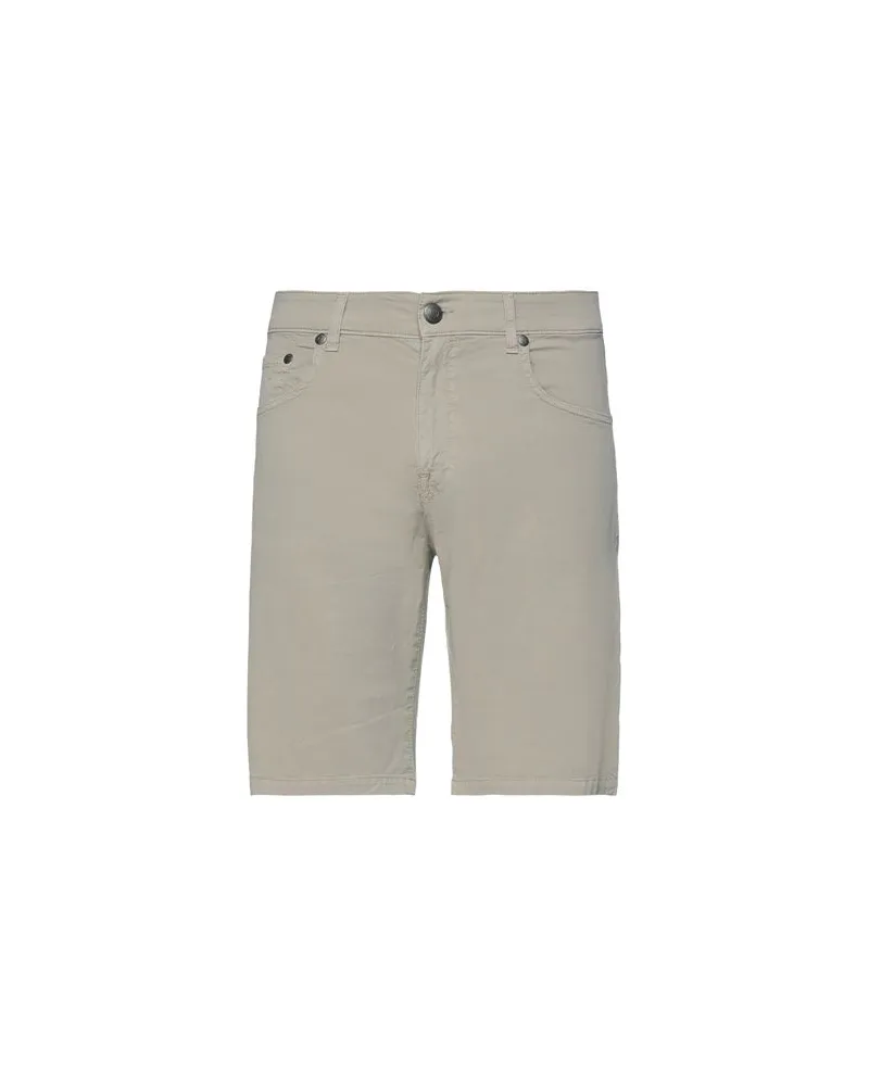 RefrigiWear HOSEN & RÖCKE - Shorts & Bermudashortsauf YOOX.COM Beige