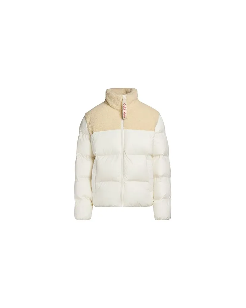 Calvin Klein JACKEN & MÄNTEL - Pufferjacken & Daunenjackenauf YOOX.COM Elfenbein