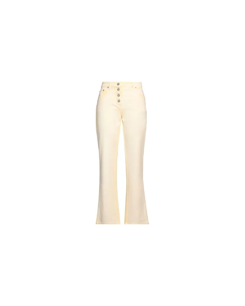Alberta Ferretti HOSEN & RÖCKE - Jeanshosenauf YOOX.COM Pastellgelb