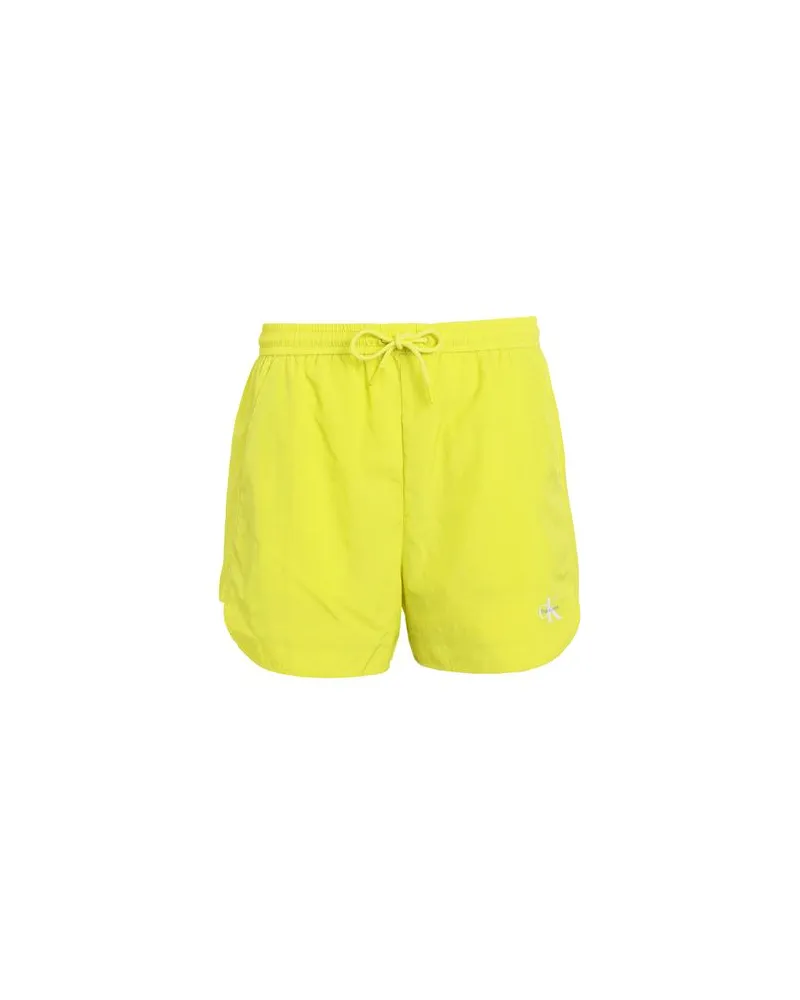 Calvin Klein HOSEN & RÖCKE - Shorts & Bermudashortsauf YOOX.COM Limettengrün