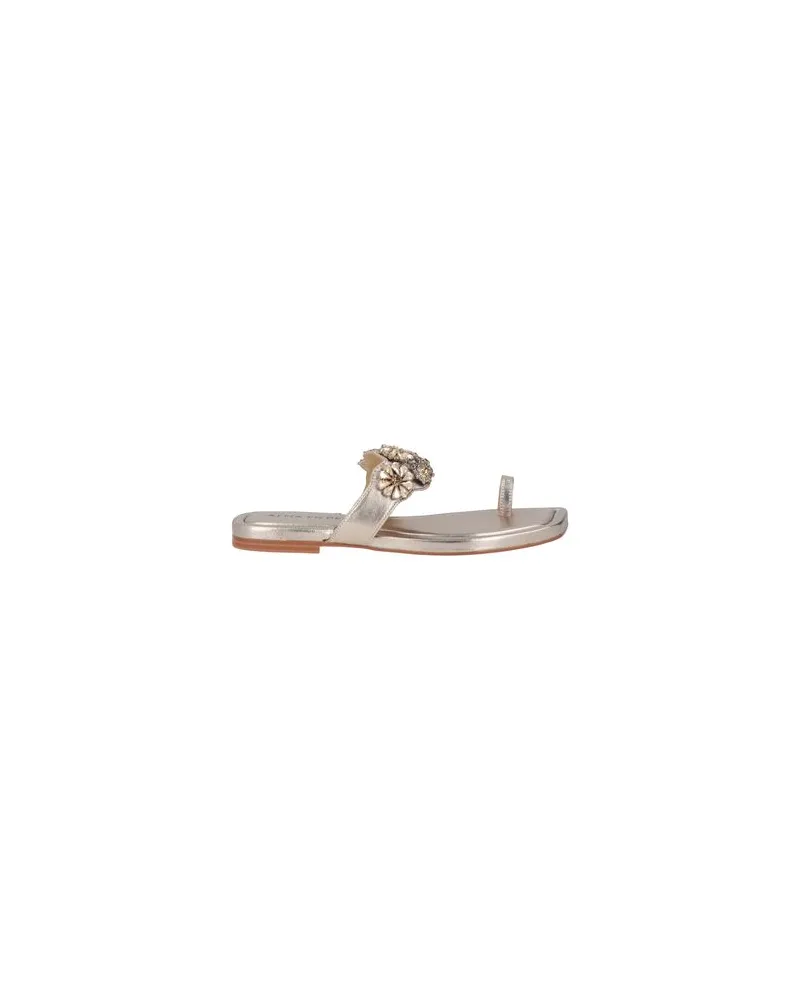 Alma en Pena  SCHUHE - Zehentrennerauf YOOX.COM Bronze
