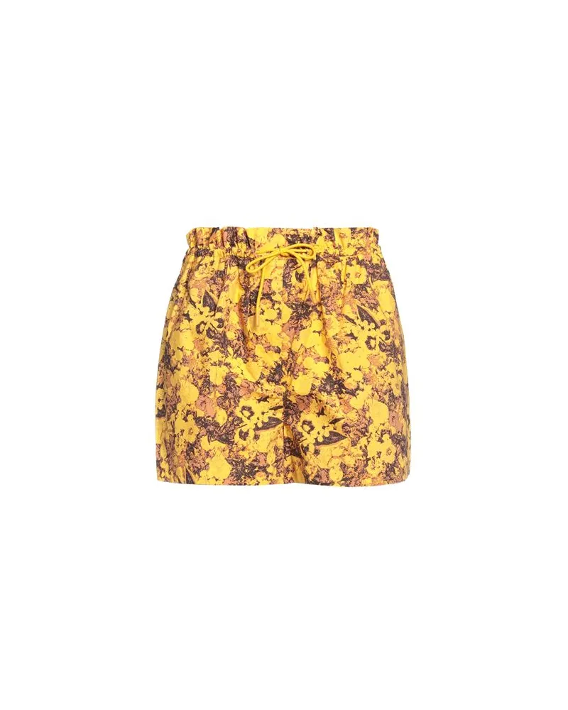 ROTATE Birger Christensen HOSEN & RÖCKE - Shorts & Bermudashortsauf YOOX.COM Gelb
