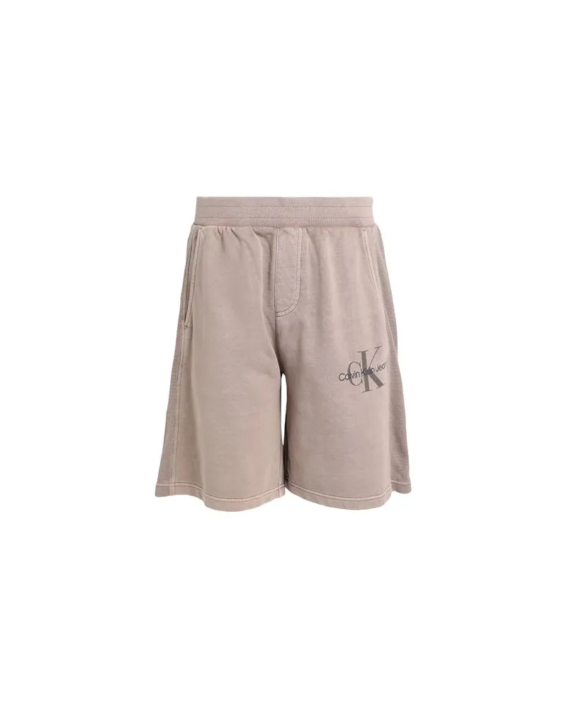 Calvin Klein HOSEN & RÖCKE - Shorts & Bermudashortsauf YOOX.COM Hellbraun