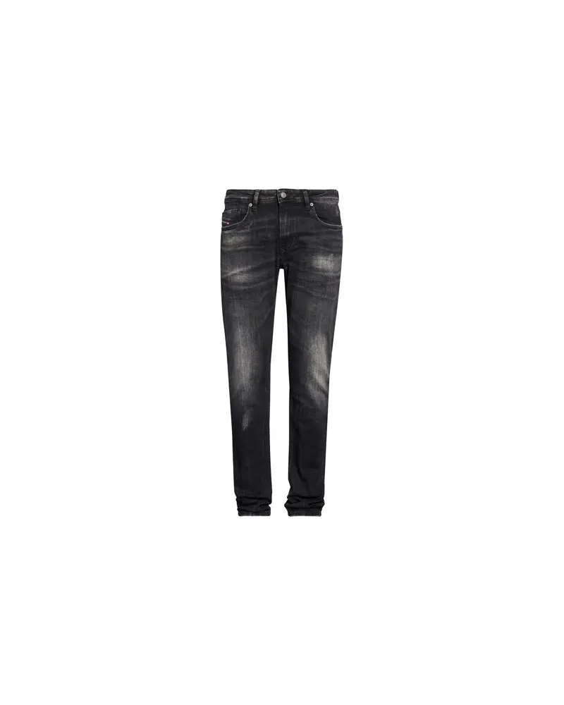 Diesel HOSEN & RÖCKE - Jeanshosenauf YOOX.COM Schwarz