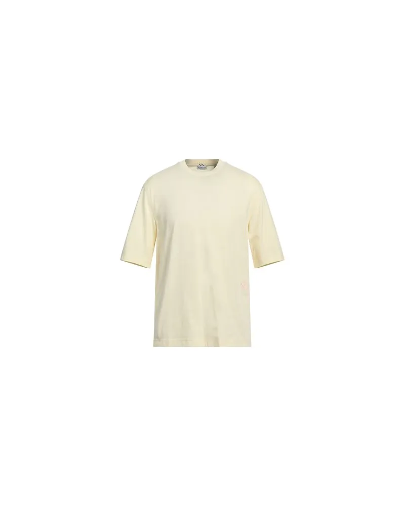 Burberry TOPS - T-shirtsauf YOOX.COM Beige