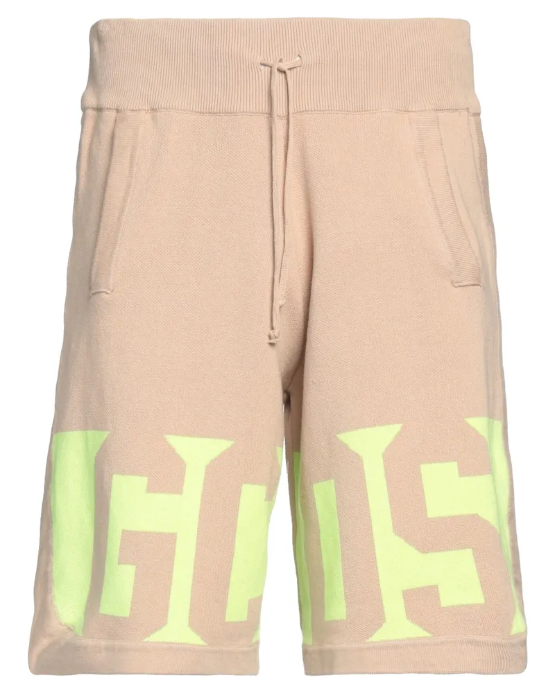 GCDS Shorts & Bermudashorts Sand