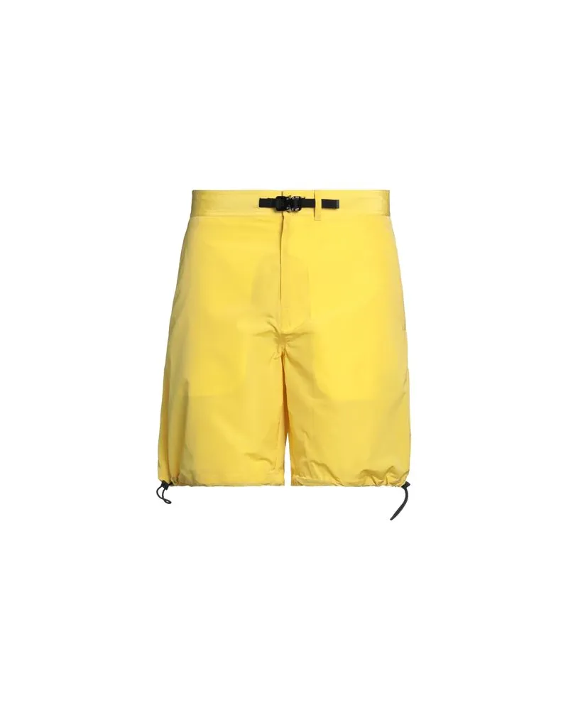 Dior HOSEN & RÖCKE - Shorts & Bermudashortsauf YOOX.COM Gelb