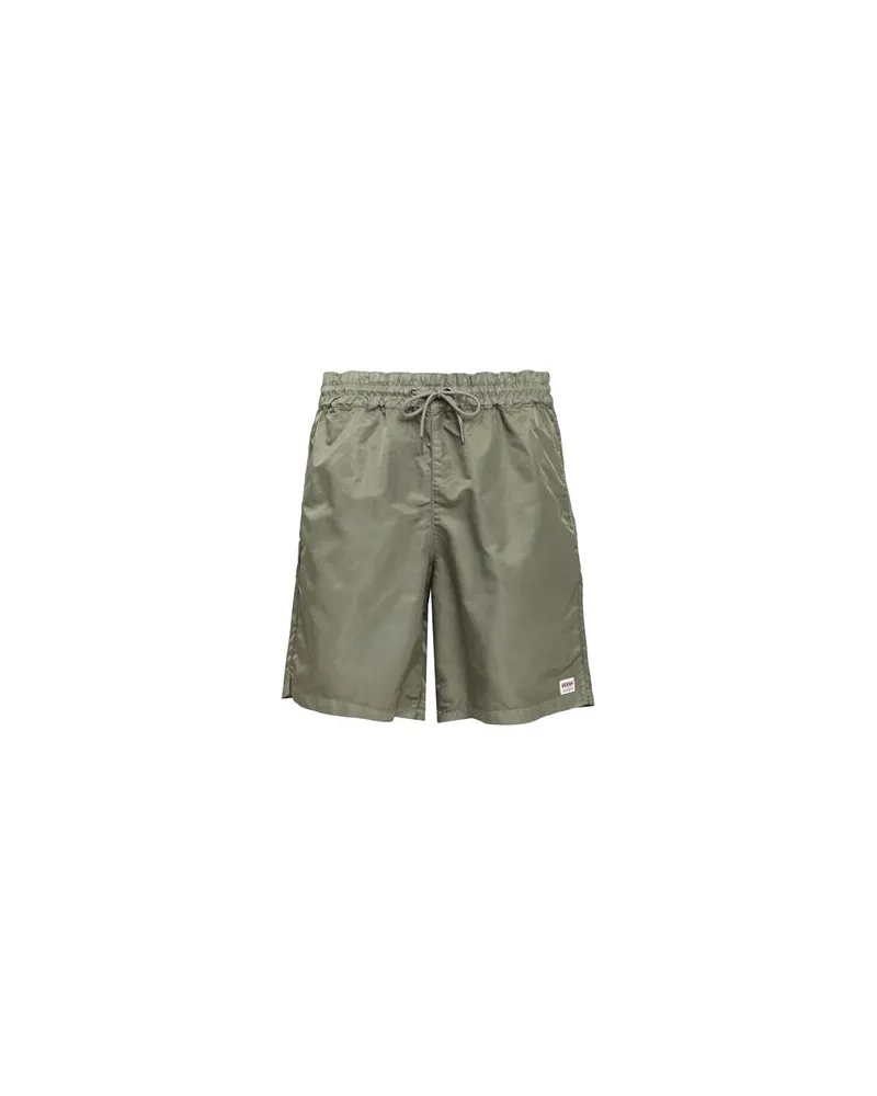 Guess HOSEN & RÖCKE - Shorts & Bermudashortsauf YOOX.COM Militärgrün