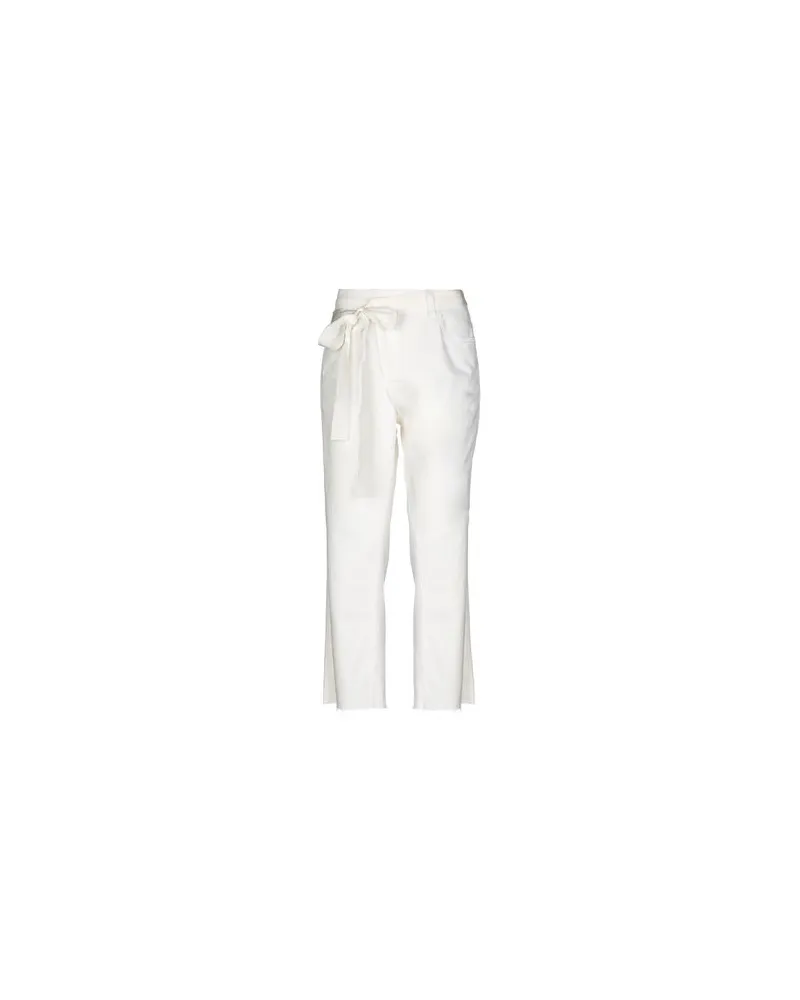 Brunello Cucinelli HOSEN & RÖCKE - Jeanshosenauf YOOX.COM Weiß