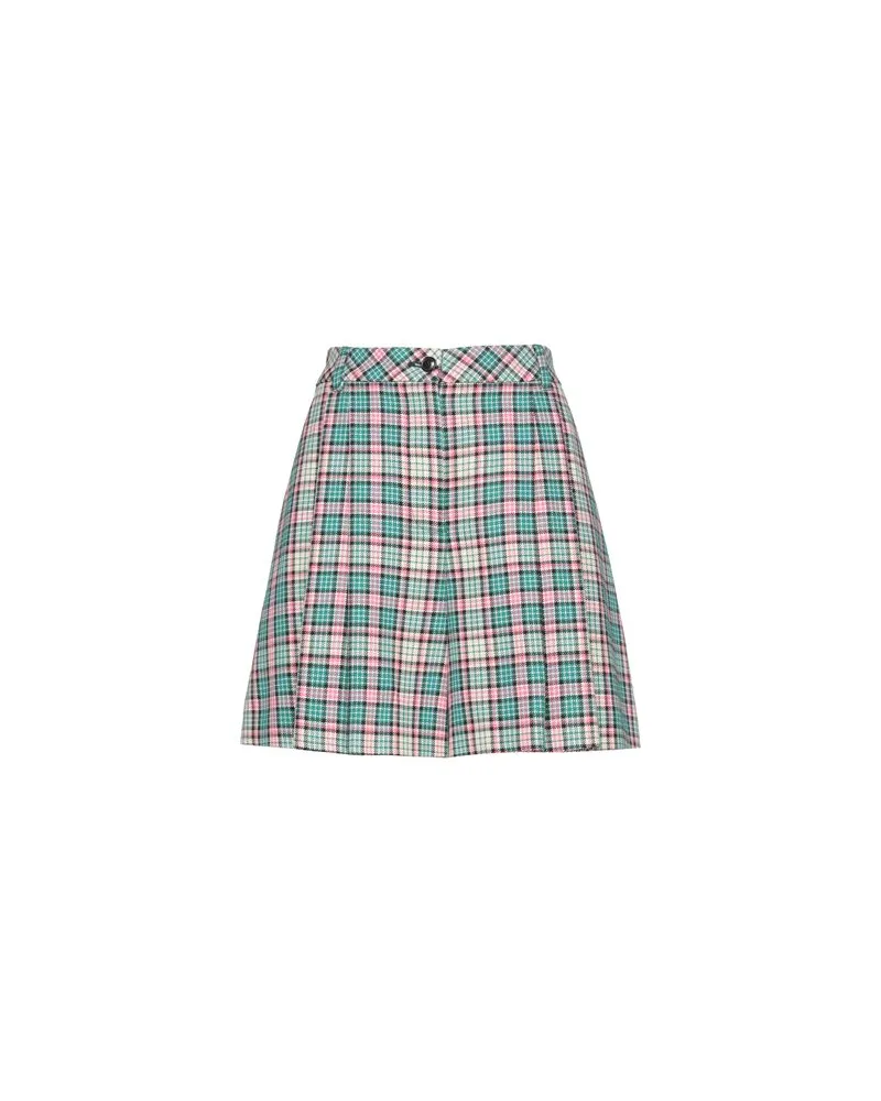 Moschino HOSEN & RÖCKE - Shorts & Bermudashortsauf YOOX.COM Grün