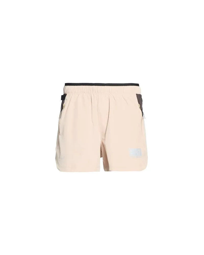 EA7 HOSEN & RÖCKE - Shorts & Bermudashortsauf YOOX.COM Beige