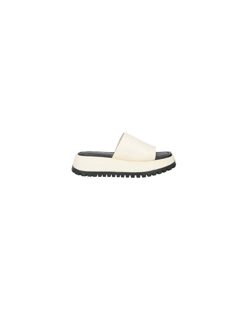 Nila & Nila SCHUHE - Sandalenauf YOOX.COM Elfenbein