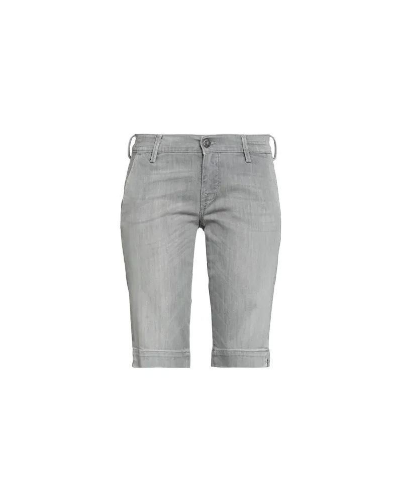 Jacob Cohën HOSEN & RÖCKE - Jeansshortsauf YOOX.COM Hellgrau