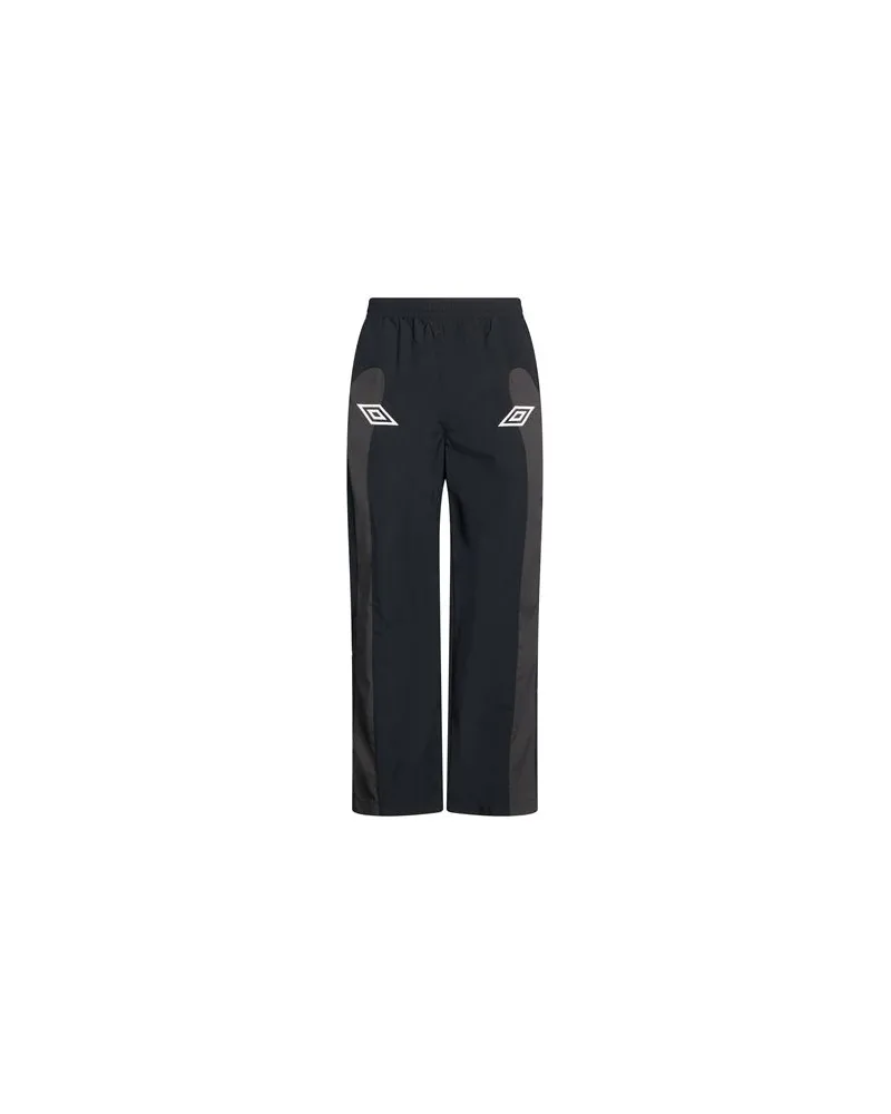 Umbro HOSEN & RÖCKE - Hosenauf YOOX.COM Schwarz