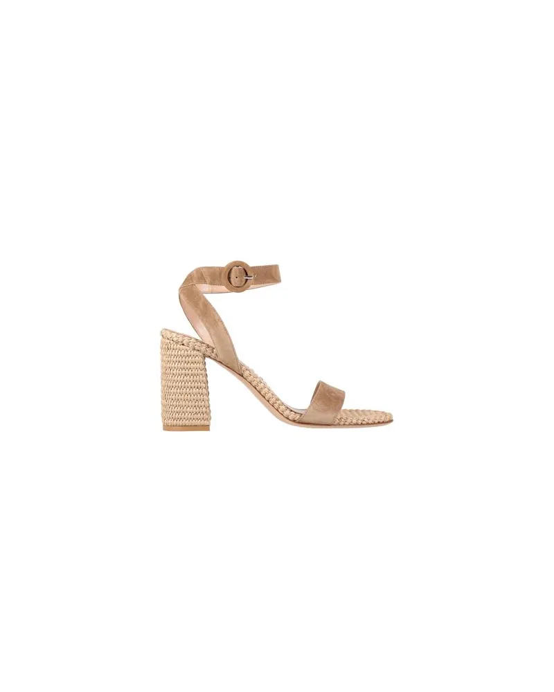 Gianvito Rossi SCHUHE - Sandalenauf YOOX.COM Beige