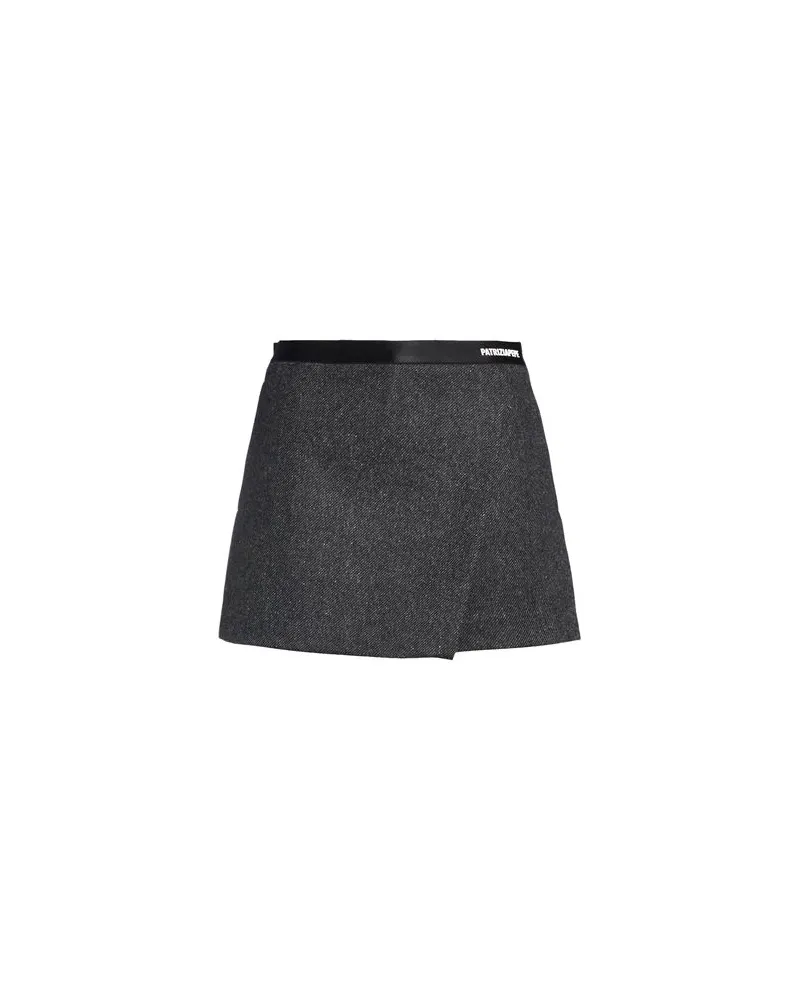 Patrizia Pepe HOSEN & RÖCKE - Shorts & Bermudashortsauf YOOX.COM Braungrau