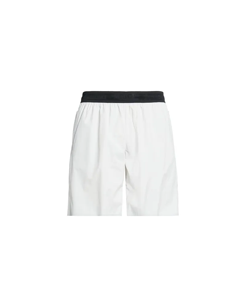 Herno LAMINAR - HOSEN & RÖCKE - Shorts & Bermudashortsauf YOOX.COM Hellgrau