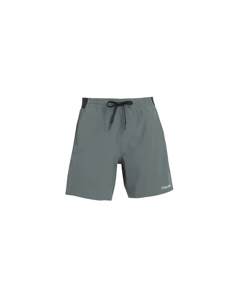 Calvin Klein HOSEN & RÖCKE - Shorts & Bermudashortsauf YOOX.COM Dunkelgrün