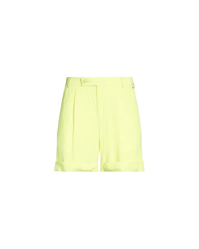 GCDS HOSEN & RÖCKE - Shorts & Bermudashortsauf YOOX.COM Limettengrün
