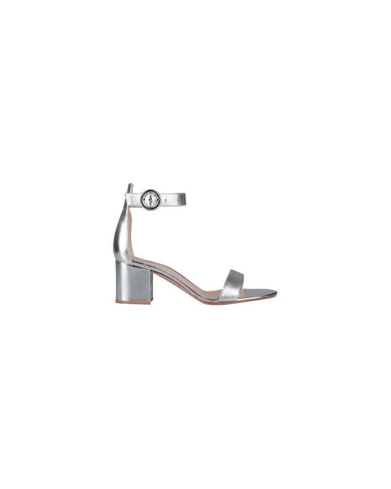 Gianvito Rossi SCHUHE - Sandalenauf YOOX.COM Silber
