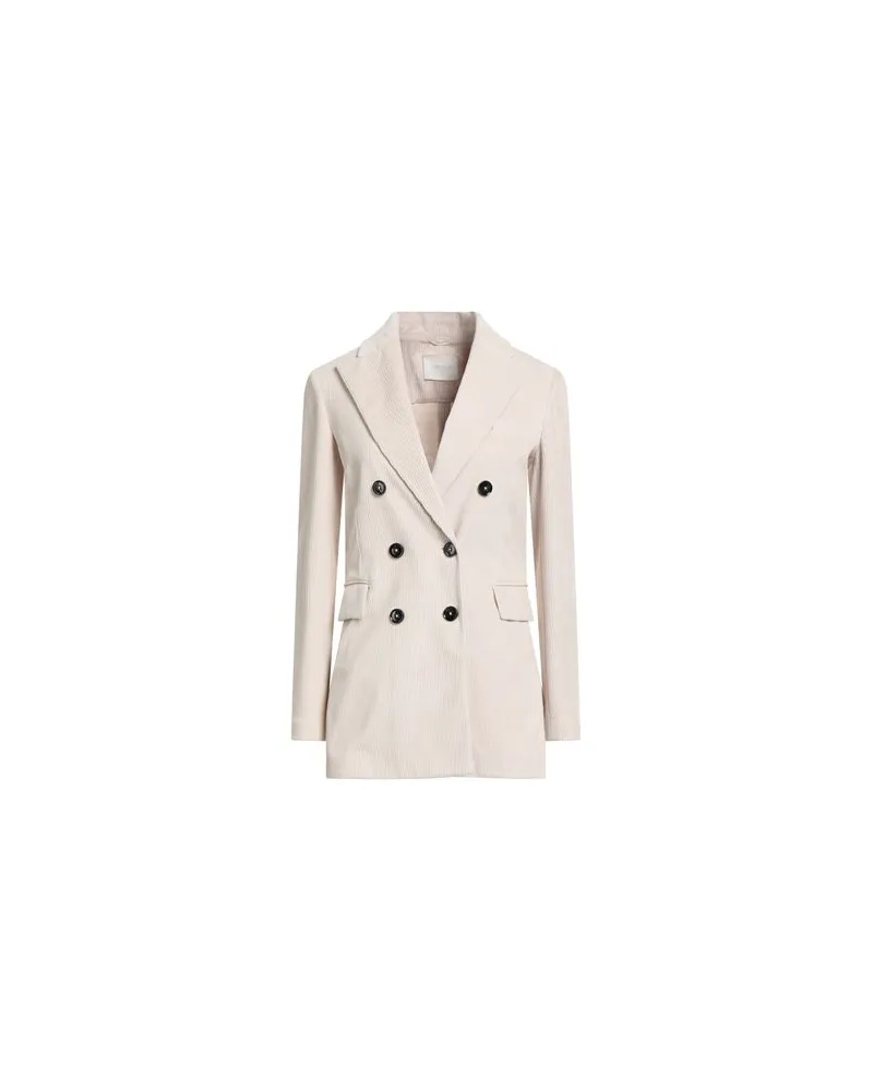 CIRCOLO 1901 ANZÜGE und CO-ORDS - Blazersauf YOOX.COM Beige