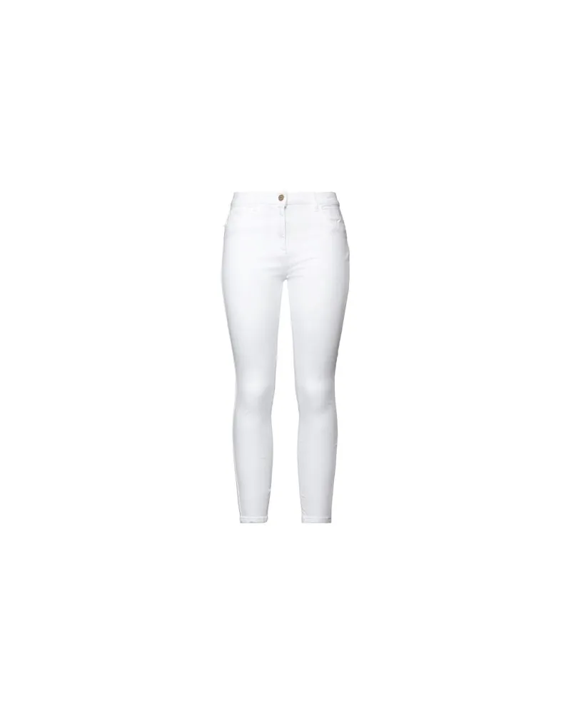Elisabetta Franchi HOSEN & RÖCKE - Jeanshosenauf YOOX.COM Weiß