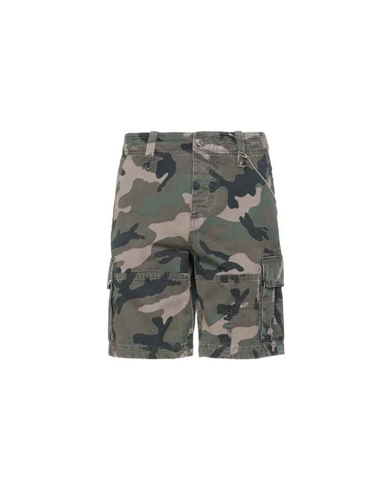Valentino Garavani HOSEN & RÖCKE - Jeansshortsauf YOOX.COM Militärgrün